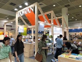 【2019首爾書展】6/19、6/21、6/22首爾書展主辦單位邀請郝明義主講三場 剖析網路時代出版趨勢及禁書歷史